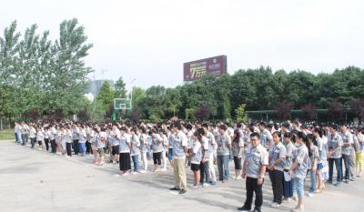 2015岳阳pp电子游戏彩晶事业部消防演练：“安全第一，预防为主”
